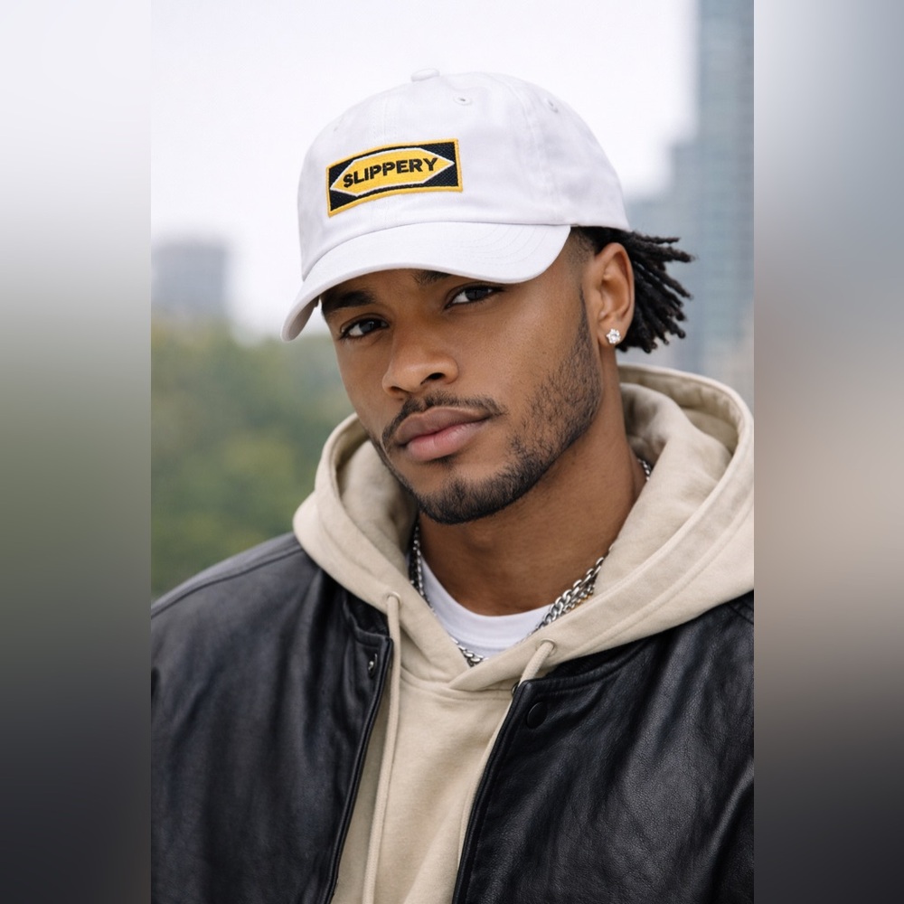 🧢 NWT! YRN Embroidered Patch Slippery White Hat